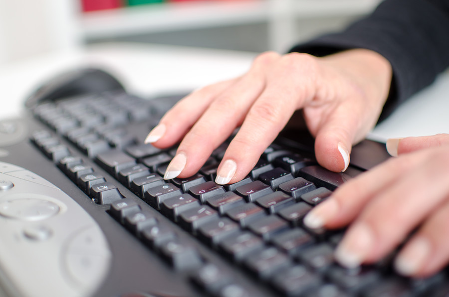 靜安區刑事律師解讀：借一萬塊錢不還起訴的后果