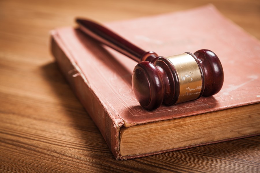 【上海刑事辯護律師解惑】異地緩刑執(zhí)行,戶籍地服刑還是居住地即可?揭秘法律疑云!