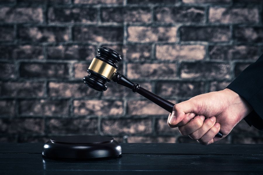 奉賢區刑事律師視角：網購手機配件牽出制假案，制假售假的處罰剖析