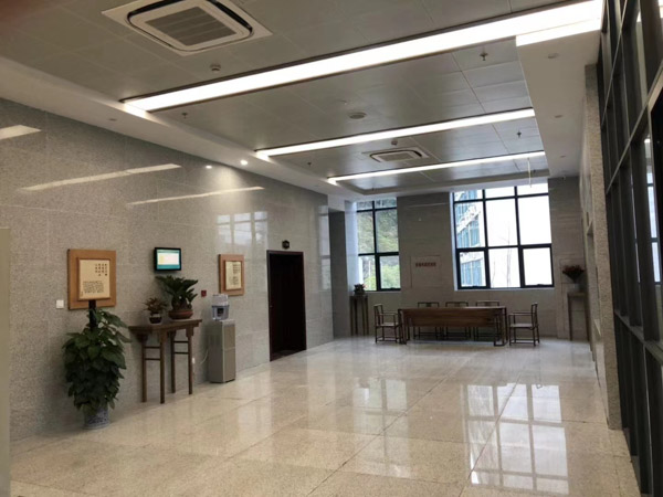 上海刑事拘留律師來(lái)講講刑事拘留期間家屬能否與犯罪嫌疑人見(jiàn)面