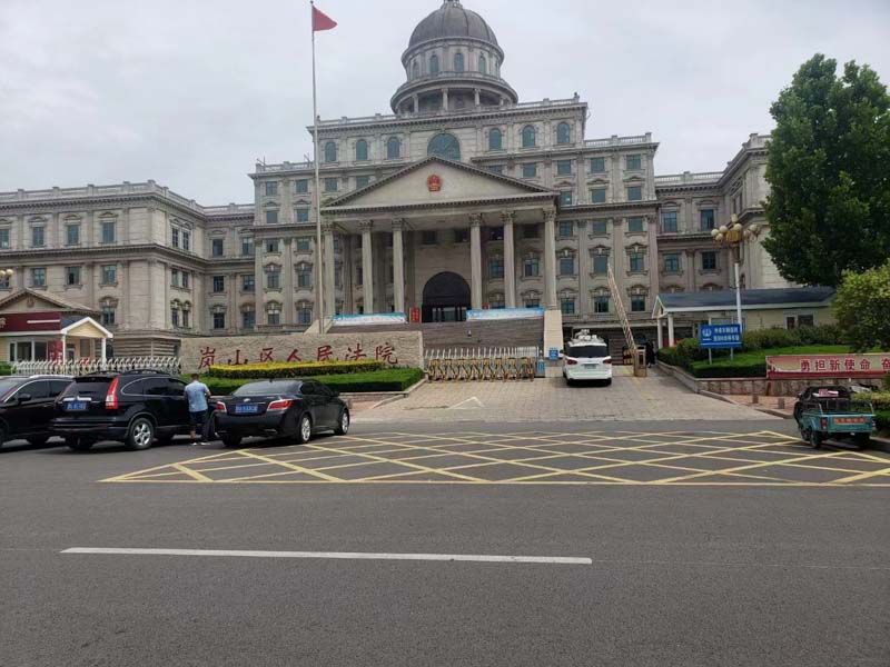 寶山區刑事律師來講講信用卡在ATM機上忘拿走被他人取錢怎么辦