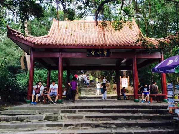 跨國犯罪案件如何確定管轄權和進行證據審查?上海請刑事律師來回答