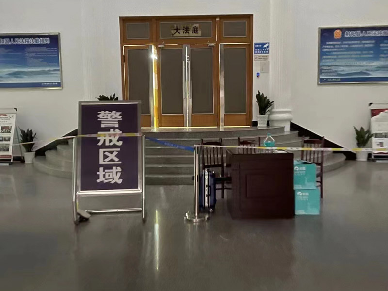 上海更好的刑事律師來講講被告人在案發后電話報警的行為是否成立自首