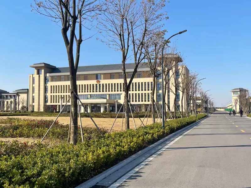 青浦刑事律師來講講工作人員拿走客人的行李如何認定