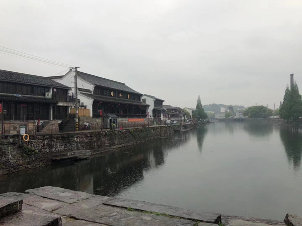 上海專業刑事辯護律師為您解答經濟犯罪被判刑10年一般幾年出獄