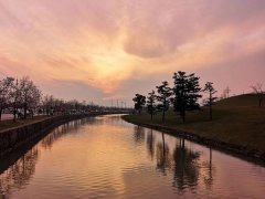 上海取保候?qū)徛蓭煟汉匣镌p騙可以申請取保候?qū)?></a></div>

                            <div   id="brrh75n"   class="media-body">

                              <a href="http://www.rmb520.com/xszx/251.html" title="上海取保候?qū)徛蓭煟汉匣镌p騙可以申請取保候?qū)?>上海取保候?qū)徛蓭煟汉匣镌p騙可以申請取保候?qū)?/a>

                              <p class="list_desc">上海取保候?qū)徛蓭熁貜鸵淳唧w案情，以及是否已經(jīng)被批捕,可以委托律師會見了解案情，分析取保候?qū)弾茁省?.. </p>

                            </div>

                          </div>

                        </li><li>

                          <div   id="pplnrlb"   class="media media-x">

                            <div   id="tfdzhjb"   class="media_img float-right"><a  href="http://www.rmb520.com/xszx/138.html" ><img  src=